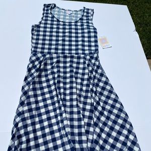 NWT Lularoe Nicki Dress with pockets Large